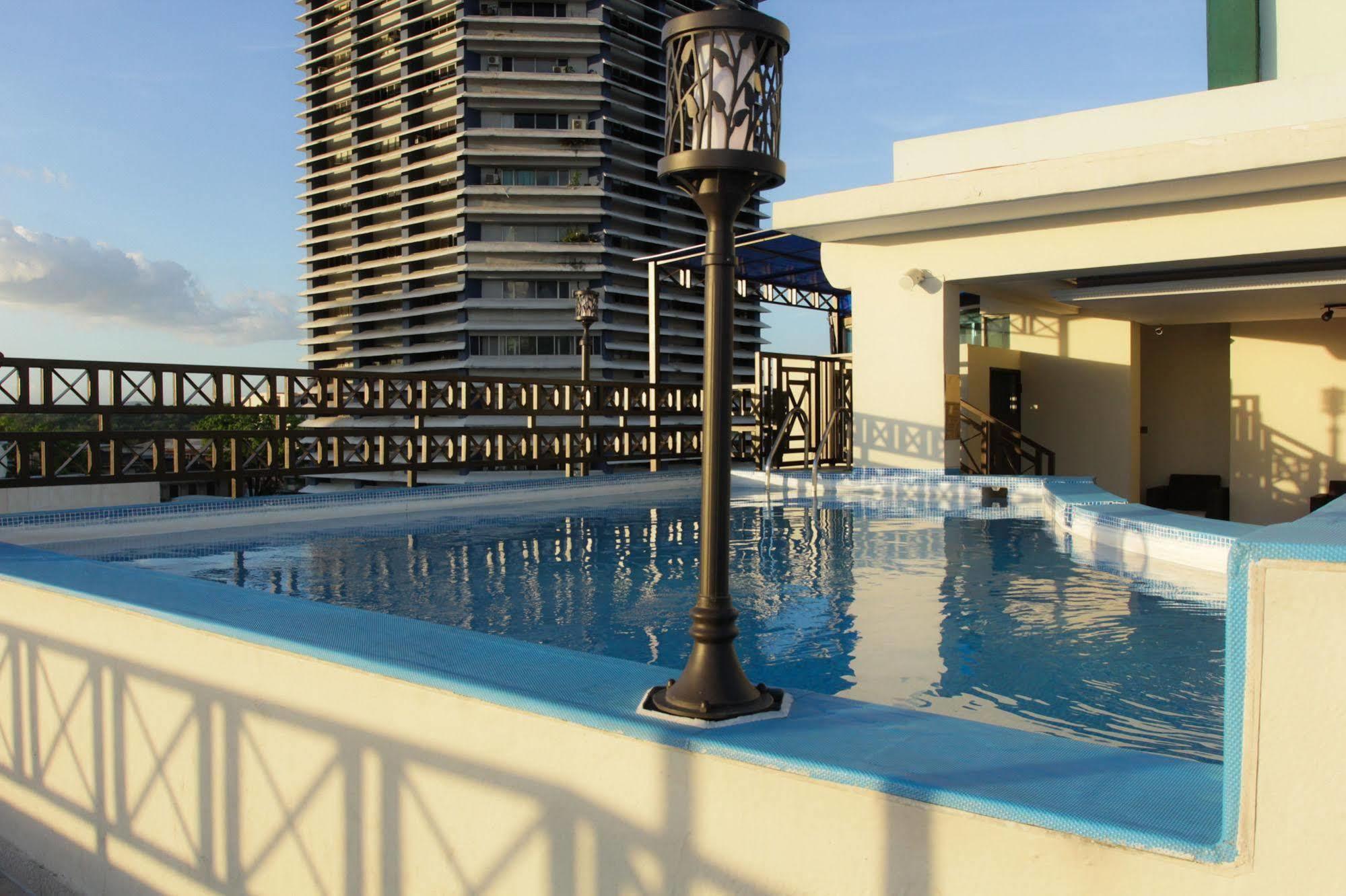 Hotel Bahia Suites Panama Stadt Exterior foto